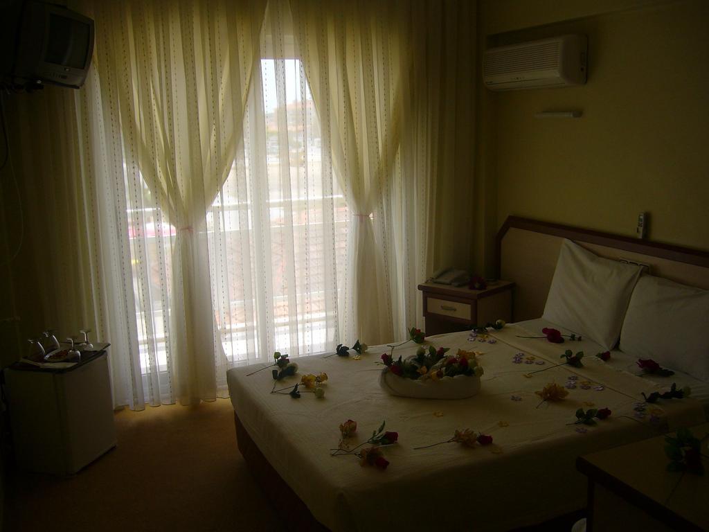 Sirin Villa Çeşme Esterno foto
